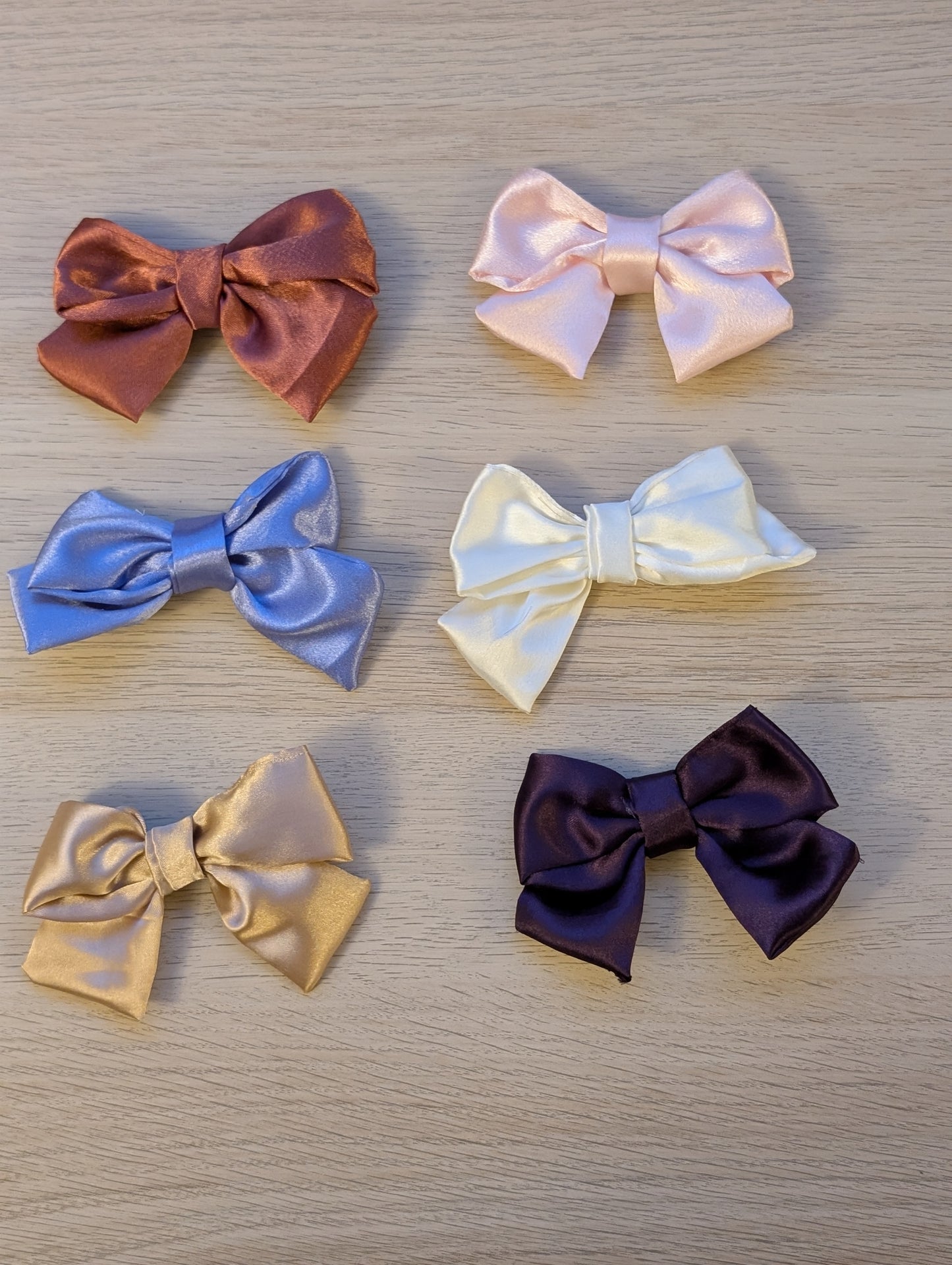 Medium bow