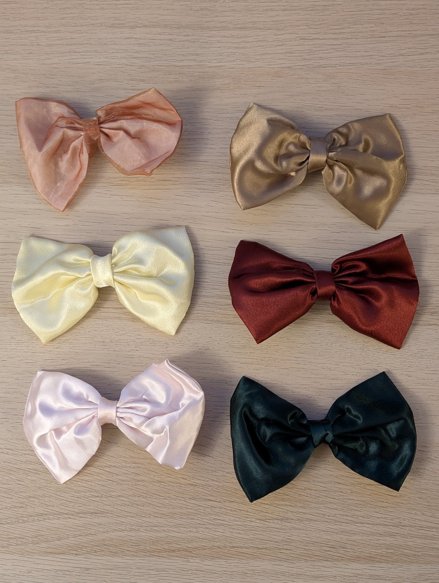 Medium bow
